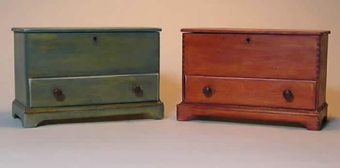 Miniature Shaker Blanket Chest