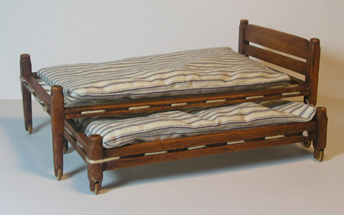 Miniature Shaker Trundle Bed  #37T