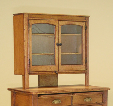 Miniature Table Top Shaker Cabinet Traditional Style